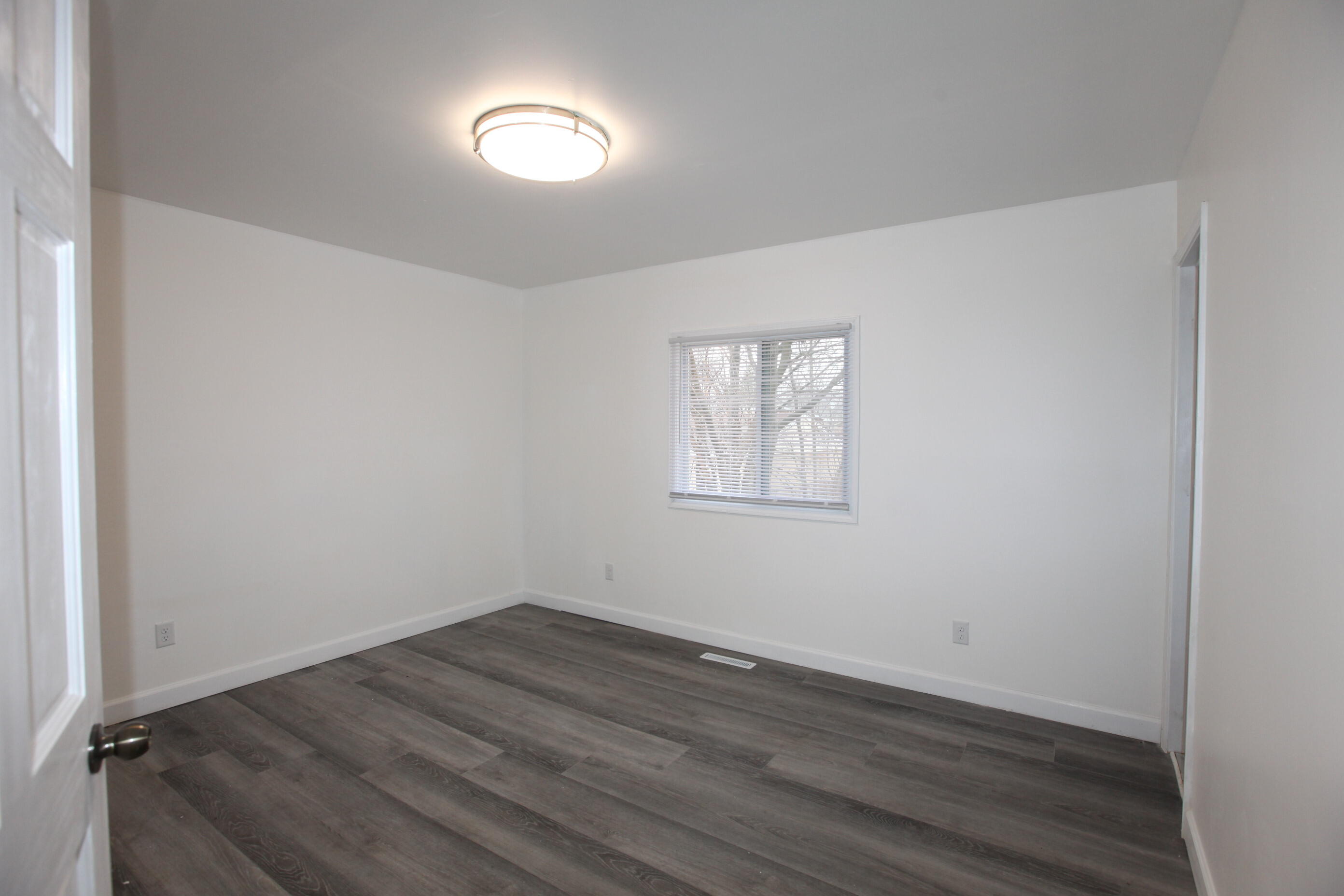 1567 Waite Street Gary, IN 46404 - Photo 13 of 24 2784x1856