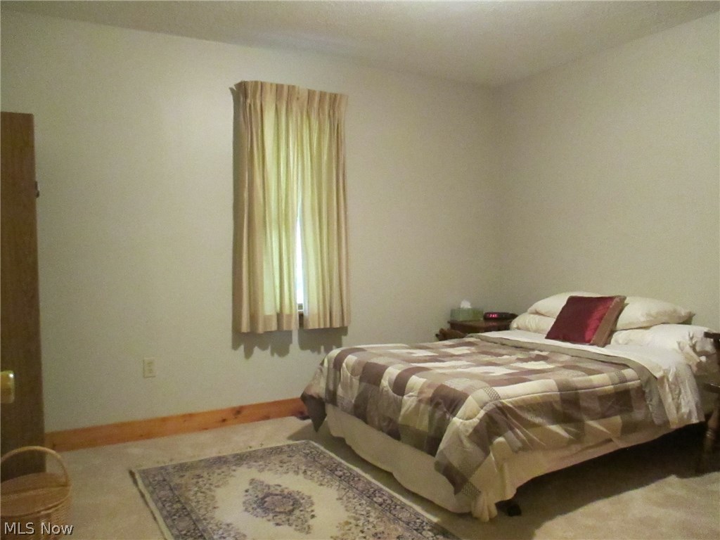 1408 Wilson Sharpsville Road Cortland, OH 44410 - Photo 13 of 35