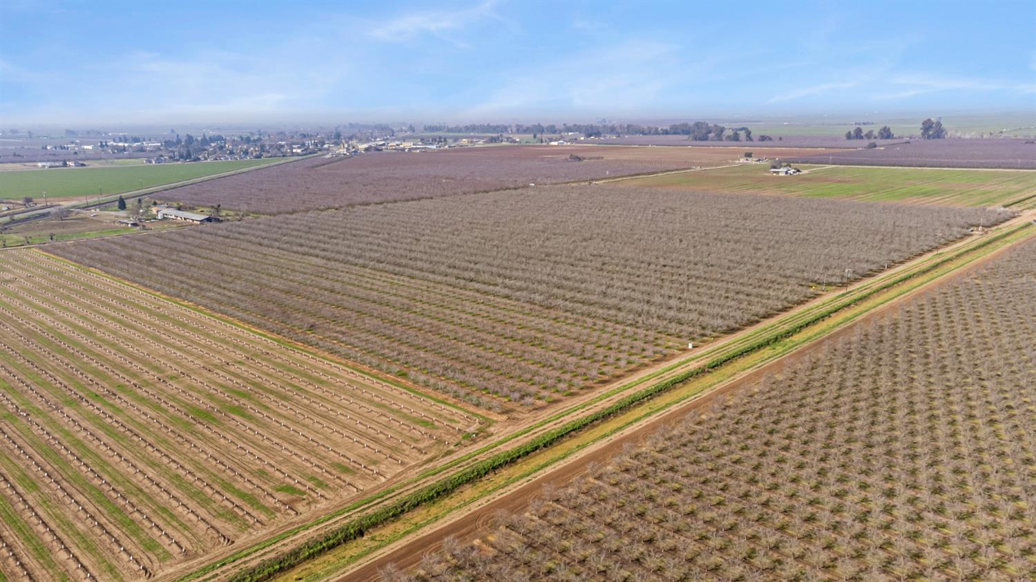 14075 Le Grand Road Le Grand, CA 95333 - Photo 2 of 7