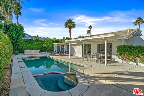 $995,000 | 2251 East Calle Papagayo, Palm Springs, CA 92262