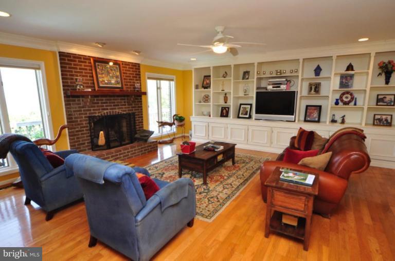 18169 Canby Road Leesburg, VA 20175 - Photo 13 of 30 Family Room #2