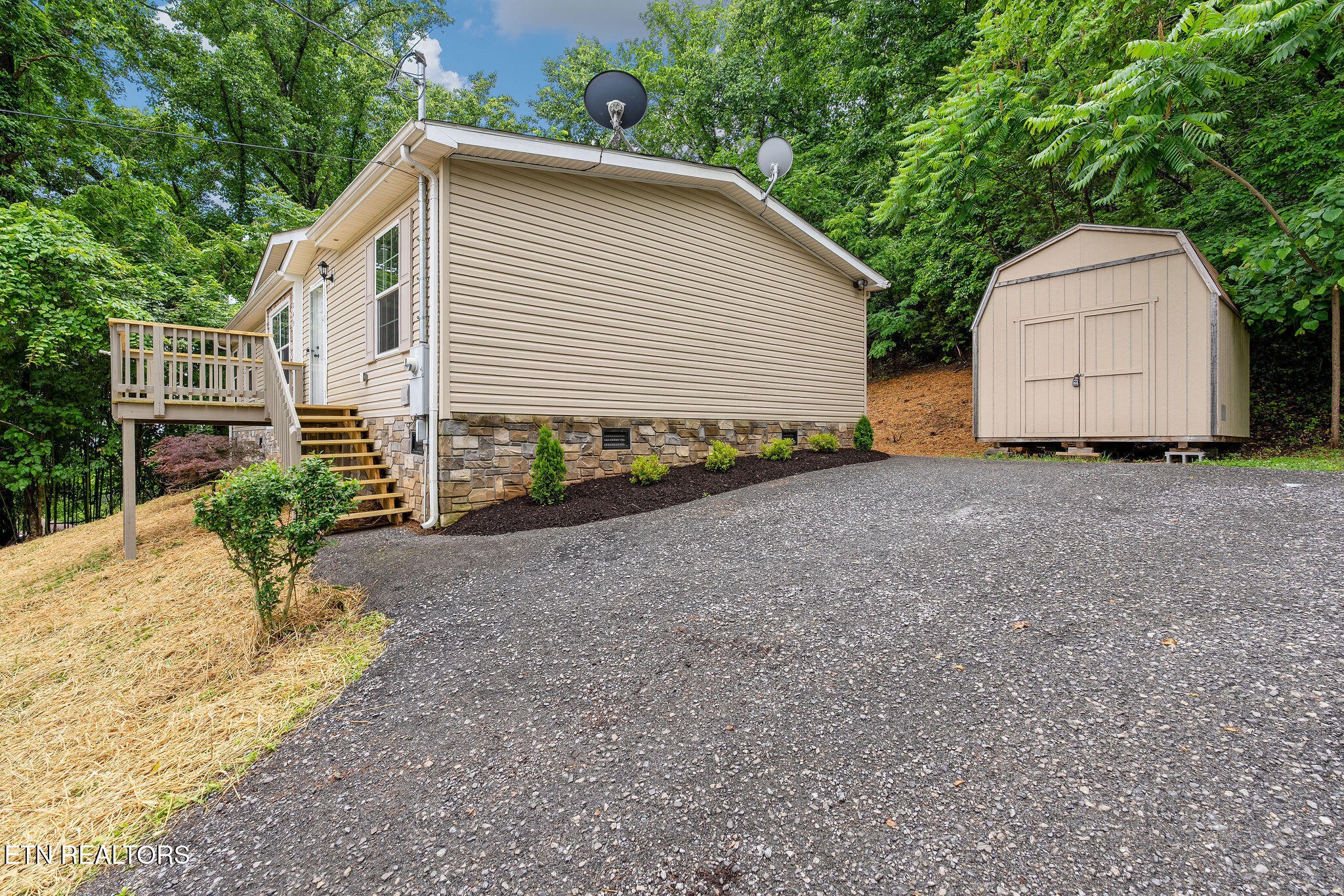 1249 Ridgecrest Avenue Kingsport, TN 37665 - Photo 40 of 50 Gallery Image 40