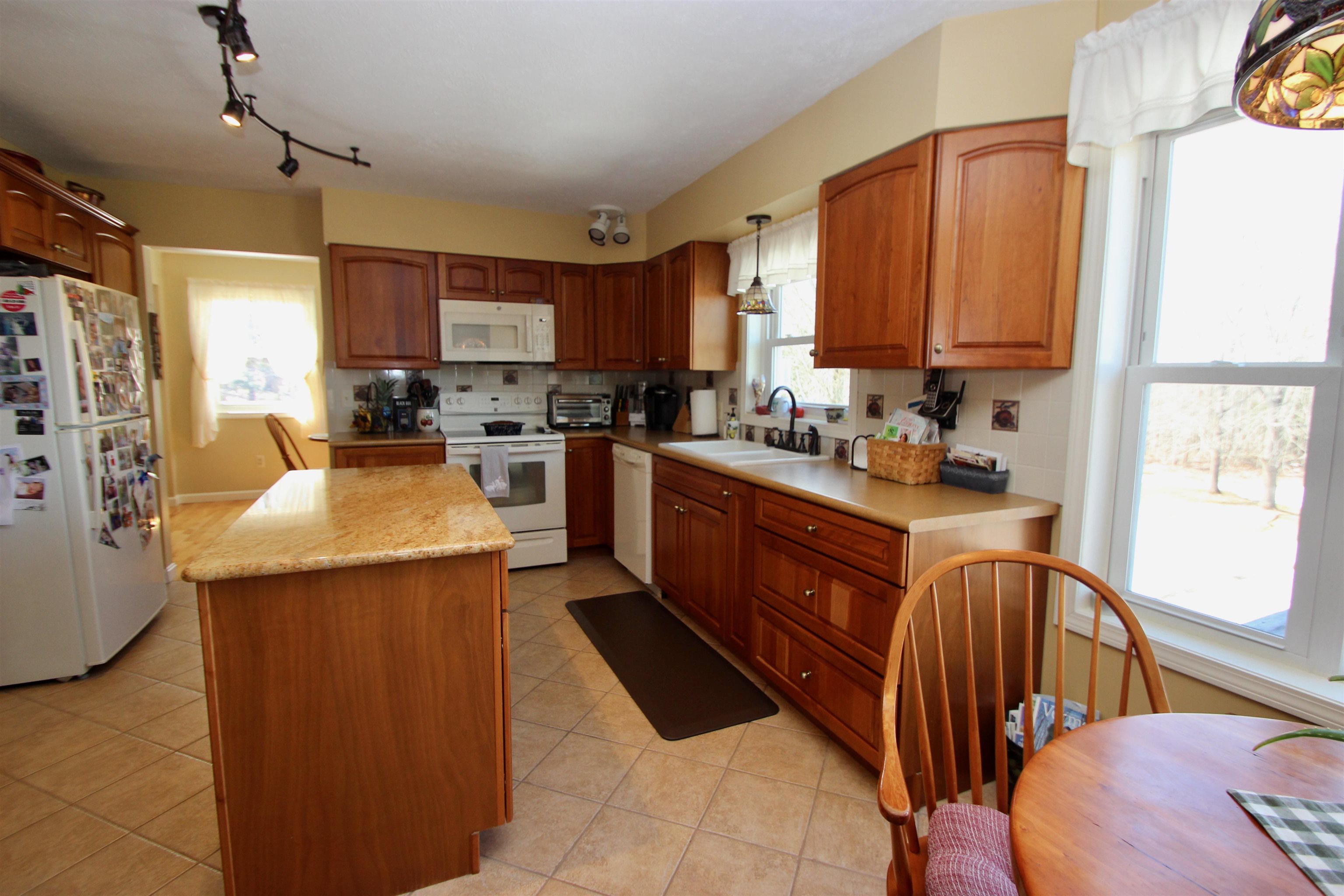 170 Middle Road Barre Town, VT 05654 - Photo 4 of 28