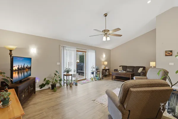 $330,000 | 2853 Forsythia Lane, St. Anne, IL 60964