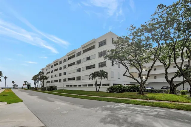 $499,900 | 330 Southeast 20th Avenue, Unit 514, Deerfield Beach, FL 33441