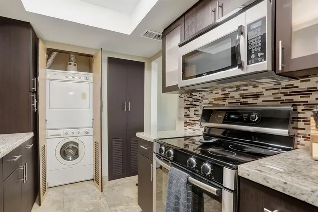 $499,900 | 330 Southeast 20th Avenue, Unit 514, Deerfield Beach, FL 33441