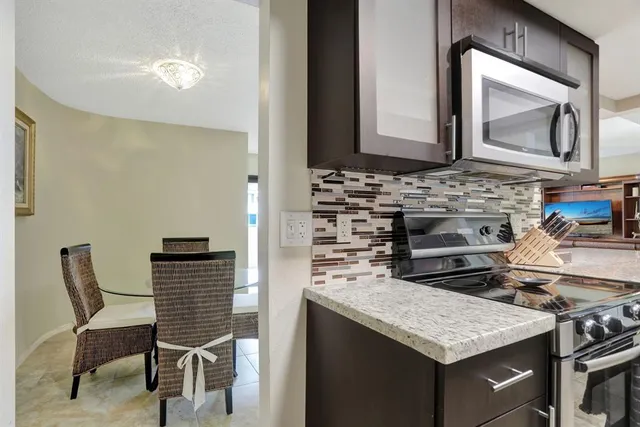 $499,900 | 330 Southeast 20th Avenue, Unit 514, Deerfield Beach, FL 33441