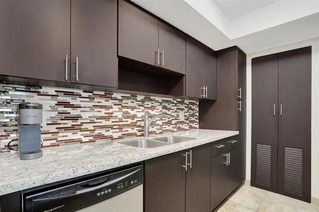 $499,900 | 330 Southeast 20th Avenue, Unit 514, Deerfield Beach, FL 33441