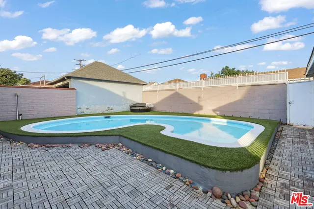 $875,000 | 10236 South 1st Avenue, Inglewood, CA 90303