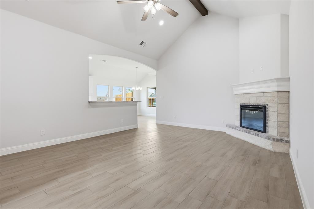 816 Haley Springtown, TX 76082 - Photo 14 of 40