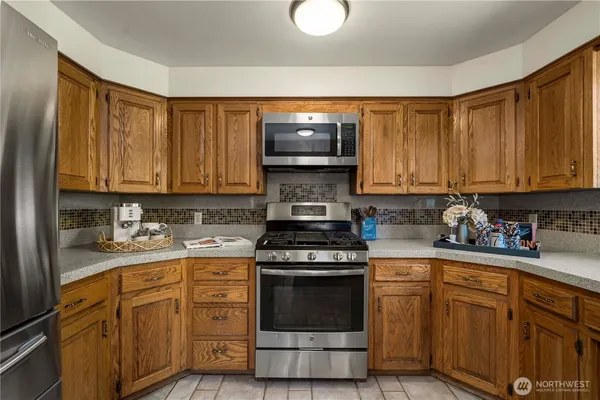 $975,000 | 37902 278th Avenue Southeast, Enumclaw, WA 98022