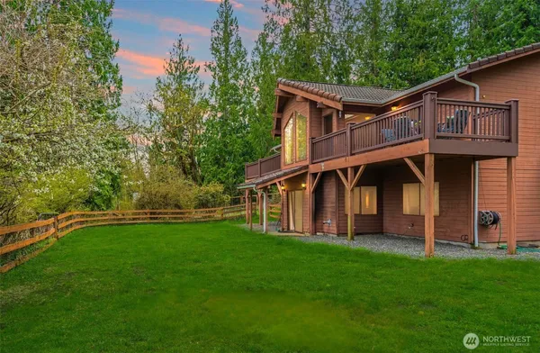 $975,000 | 37902 278th Avenue Southeast, Enumclaw, WA 98022