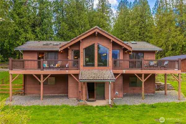 $975,000 | 37902 278th Avenue Southeast, Enumclaw, WA 98022