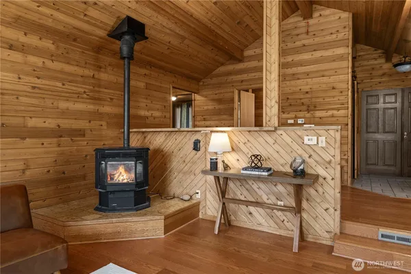 $975,000 | 37902 278th Avenue Southeast, Enumclaw, WA 98022