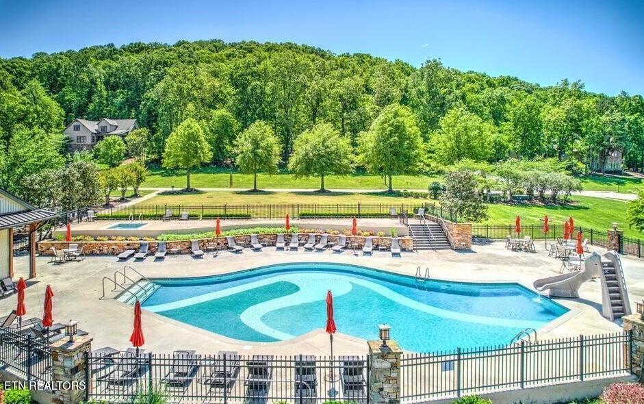 211 Chestnut Lane Loudon, TN 37774 - Photo 6 of 13 Pool Area