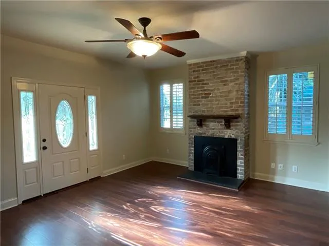 $1,950 | 5495 Canal Boulevard, Unit LOWR, New Orleans, LA 70124