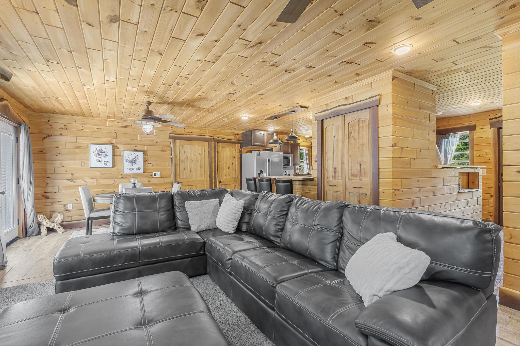 390 South Marshall Road Beulah, MI 49617 - Photo 7 of 83