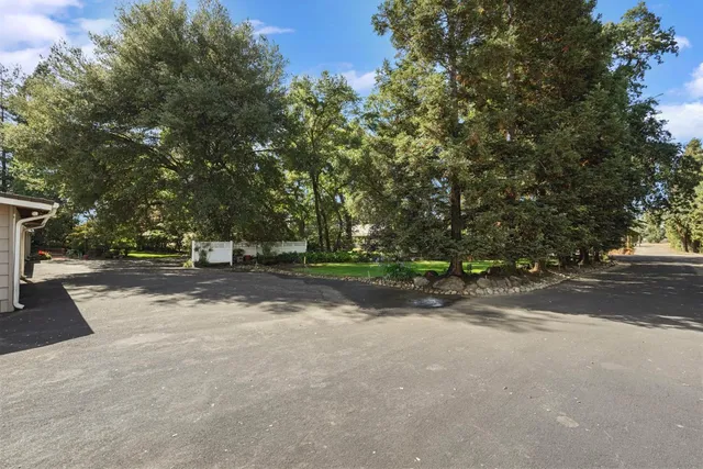 $1,400,000 | 450 West Turner Road, Lodi, CA 95242