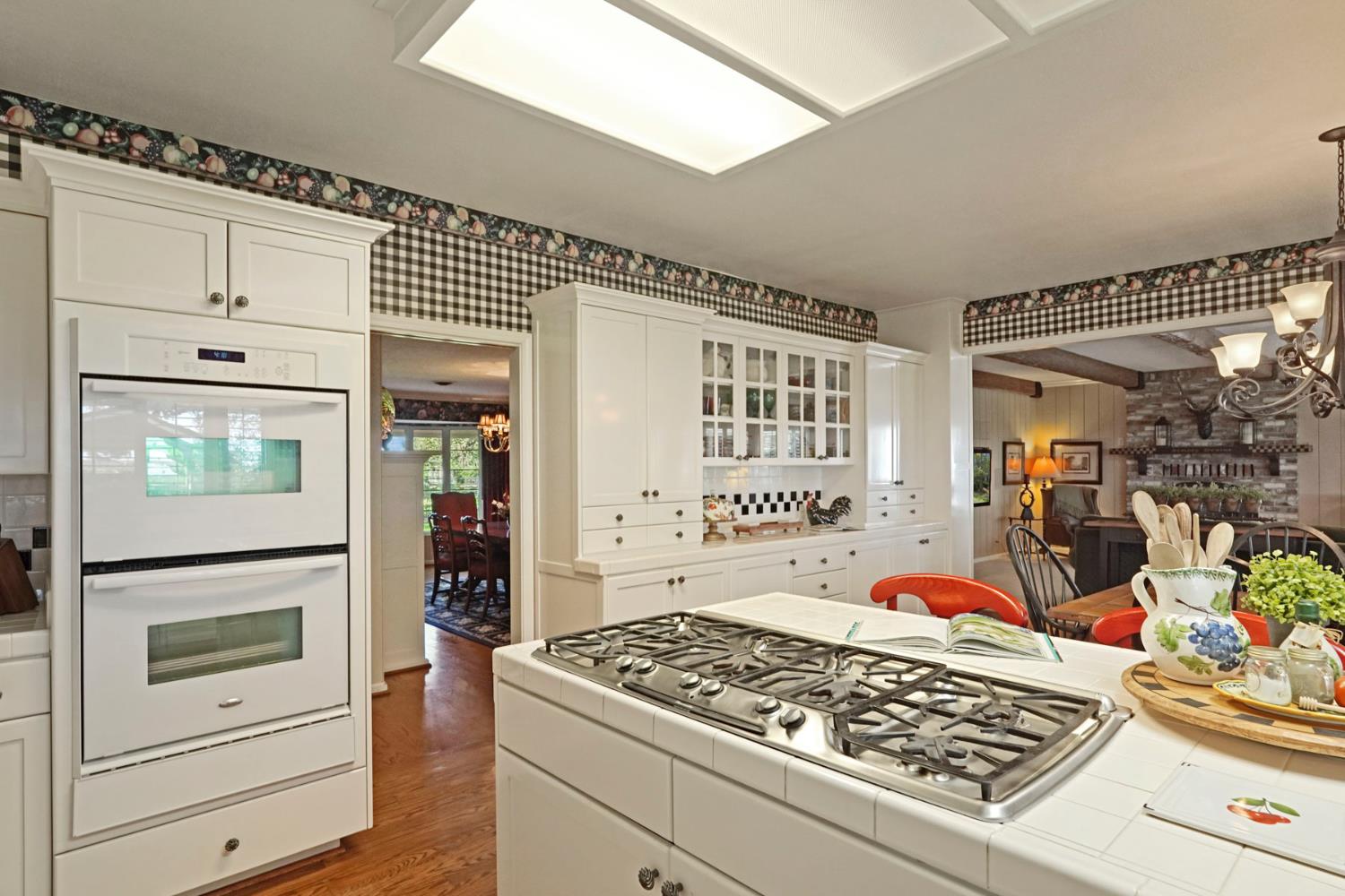 450 West Turner Road Lodi, CA 95242 - Photo 9 of 63 Double ovens and gas cooktop.