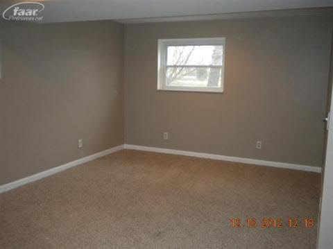 13467 North Bray Road Clio, MI 48420 - Photo 11 of 13 20195916-10.JPG