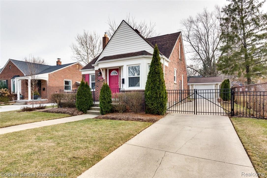 1363 Cambridge Road Berkley, MI 48072 - Photo 1 of 20 1363 Cambridge Rd Berkley MI-large-020-10-1363 Cambridge Road0021FULL-1500x1000-72dpi.jpg