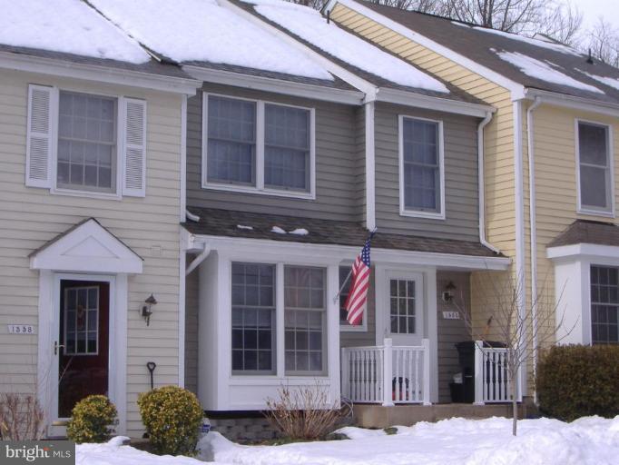 1556 Twisted Oak Drive Reston, VA 20194 - Photo 1 of 19 Exterior (Main)