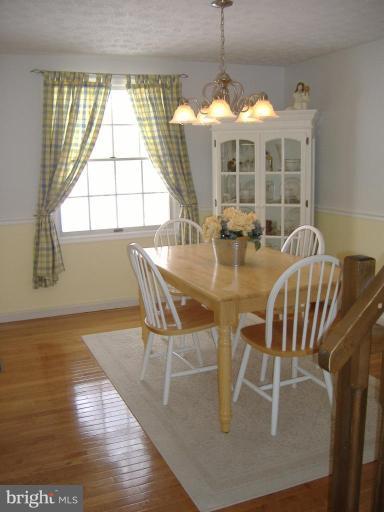 1556 Twisted Oak Drive Reston, VA 20194 - Photo 4 of 19 Dining Room