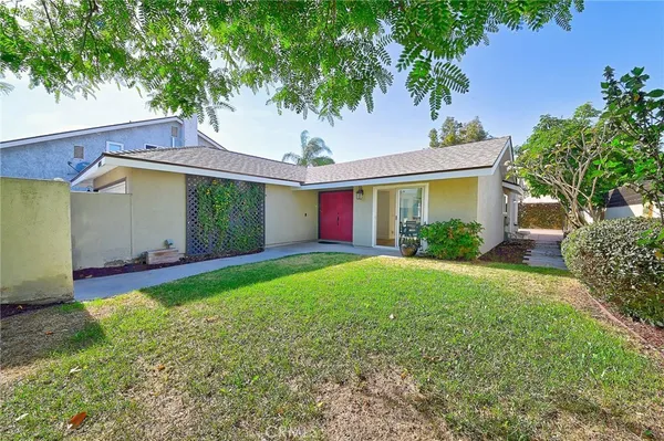 $995,000 | 4805 East Tanglewood Avenue, Anaheim, CA 92807