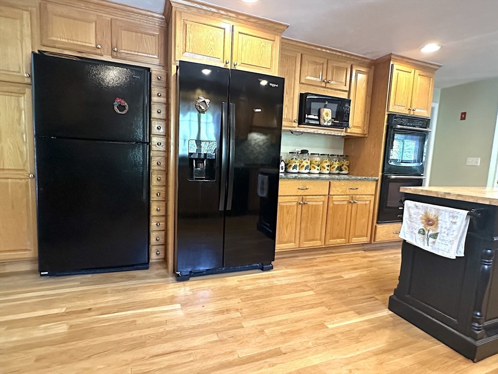 20-22 Box Pond Road Bellingham, MA 02019 - Photo 12 of 42