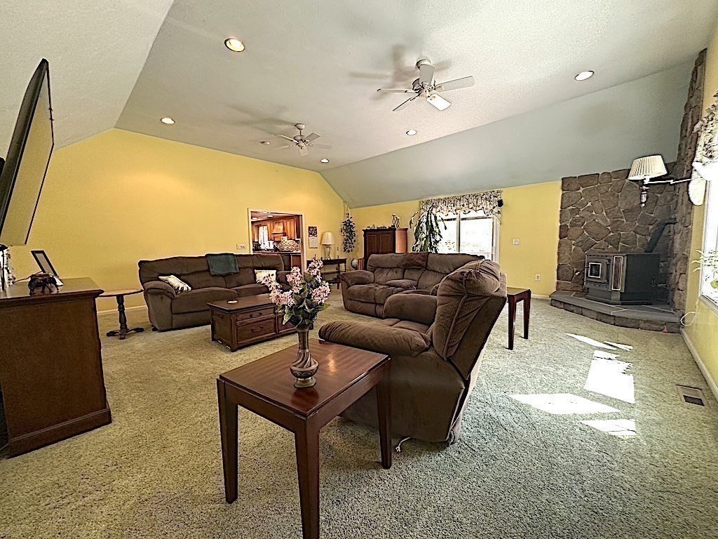 20-22 Box Pond Road Bellingham, MA 02019 - Photo 14 of 42