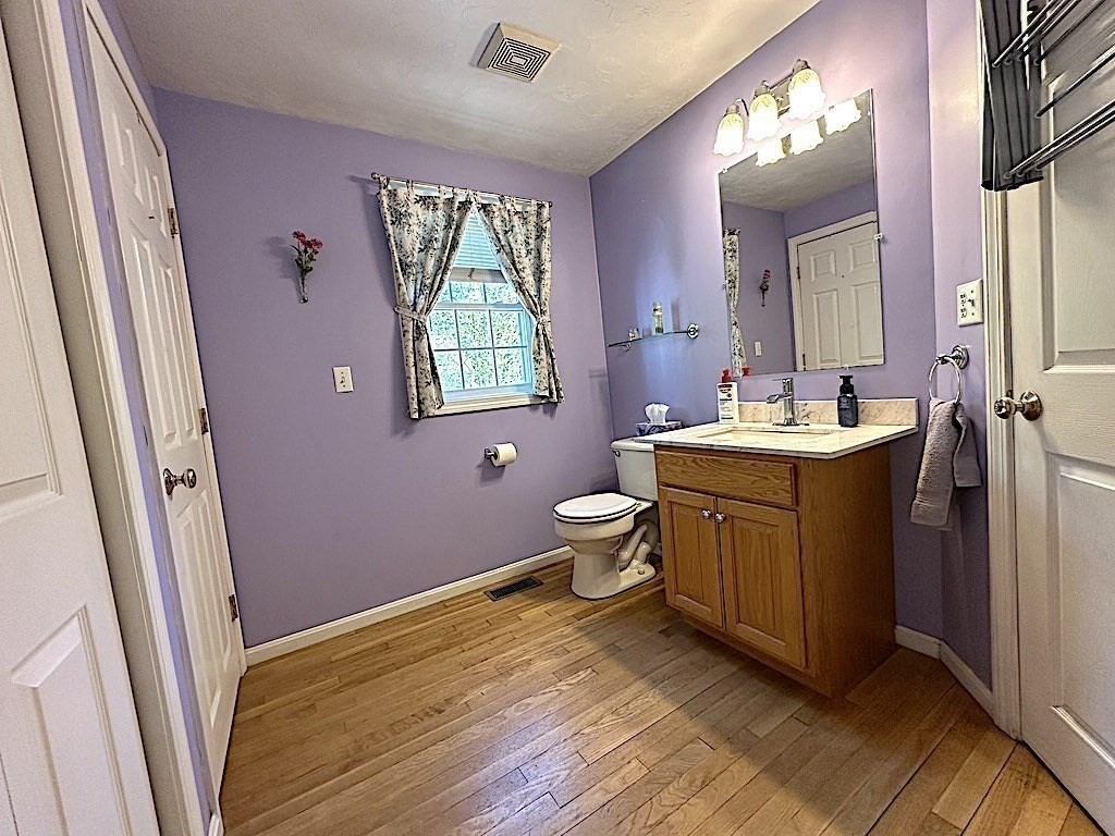 20-22 Box Pond Road Bellingham, MA 02019 - Photo 17 of 42