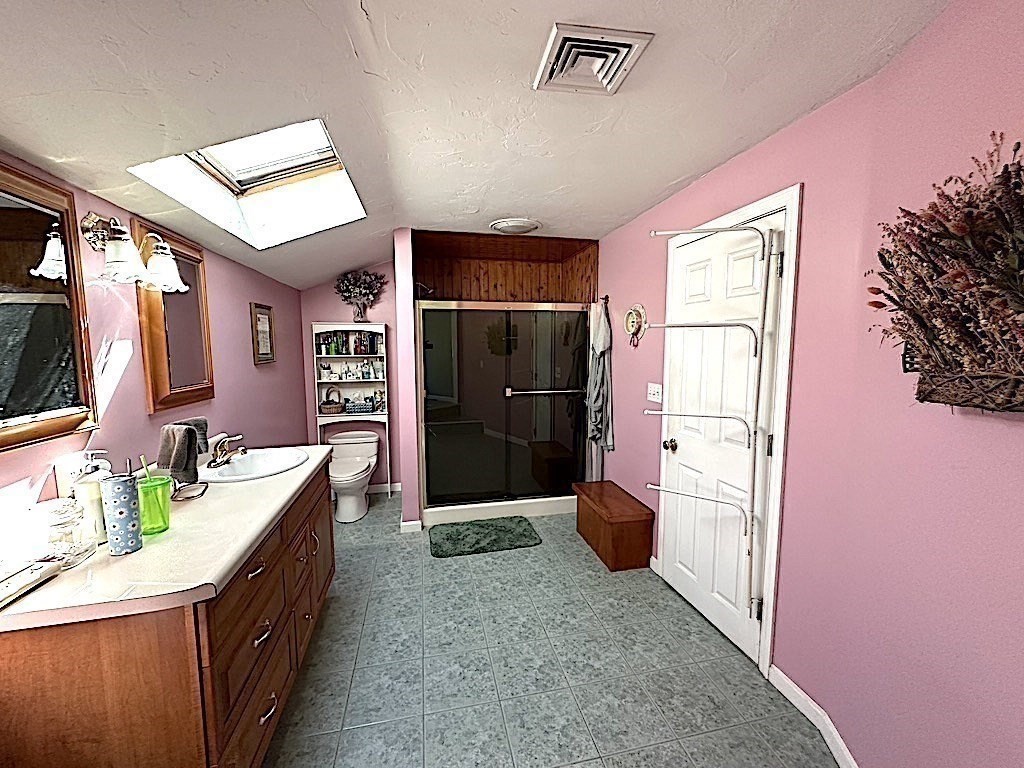 20-22 Box Pond Road Bellingham, MA 02019 - Photo 24 of 42