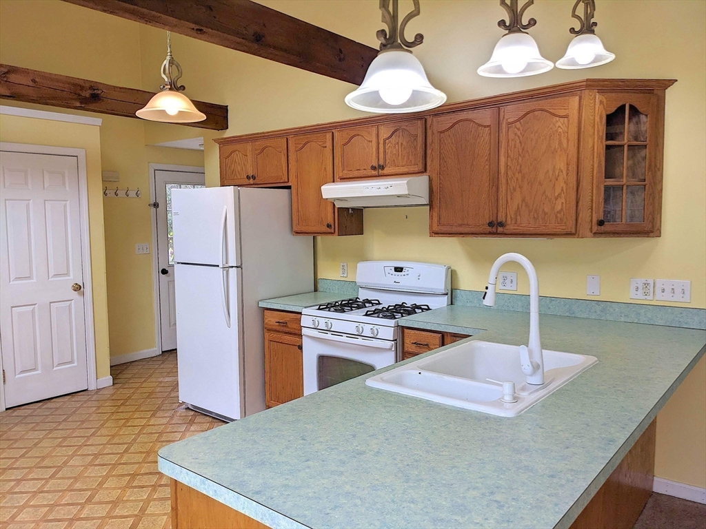 20-22 Box Pond Road Bellingham, MA 02019 - Photo 35 of 42