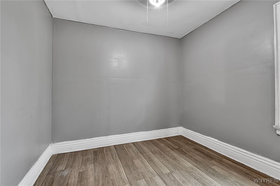 375 Military Road Buffalo, NY 14207 - Photo 20 of 44 Bedroom 3