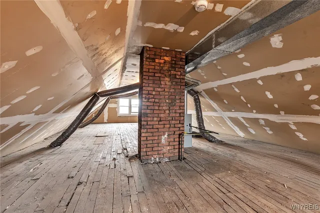 $264,900 | 375 Military Road, Buffalo, NY 14207