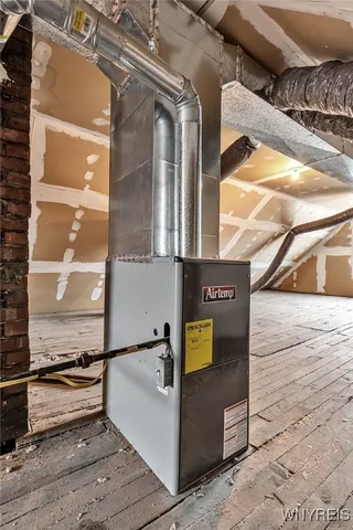 $264,900 | 375 Military Road, Buffalo, NY 14207