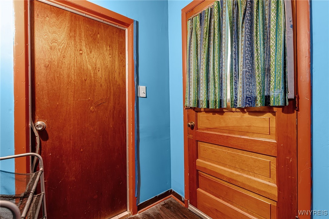 375 Military Road Buffalo, NY 14207 - Photo 5 of 44