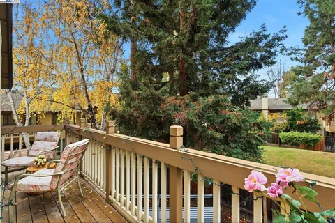 $698,000 | 976-976 Huntington Terrace, Fremont, CA 94536