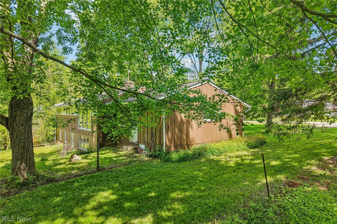 9087 Ranch Drive Chesterland, OH 44026 - Photo 40 of 48