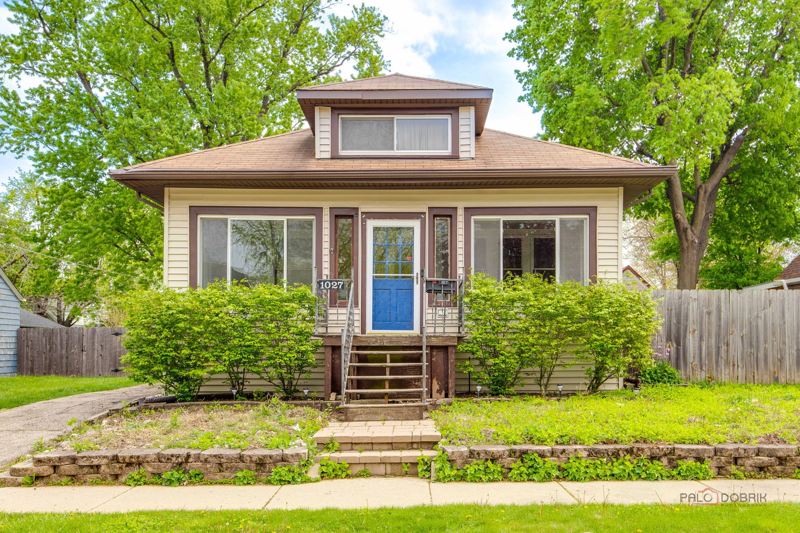 1027 St John Street Elgin, IL 60120 - Photo 1 of 30