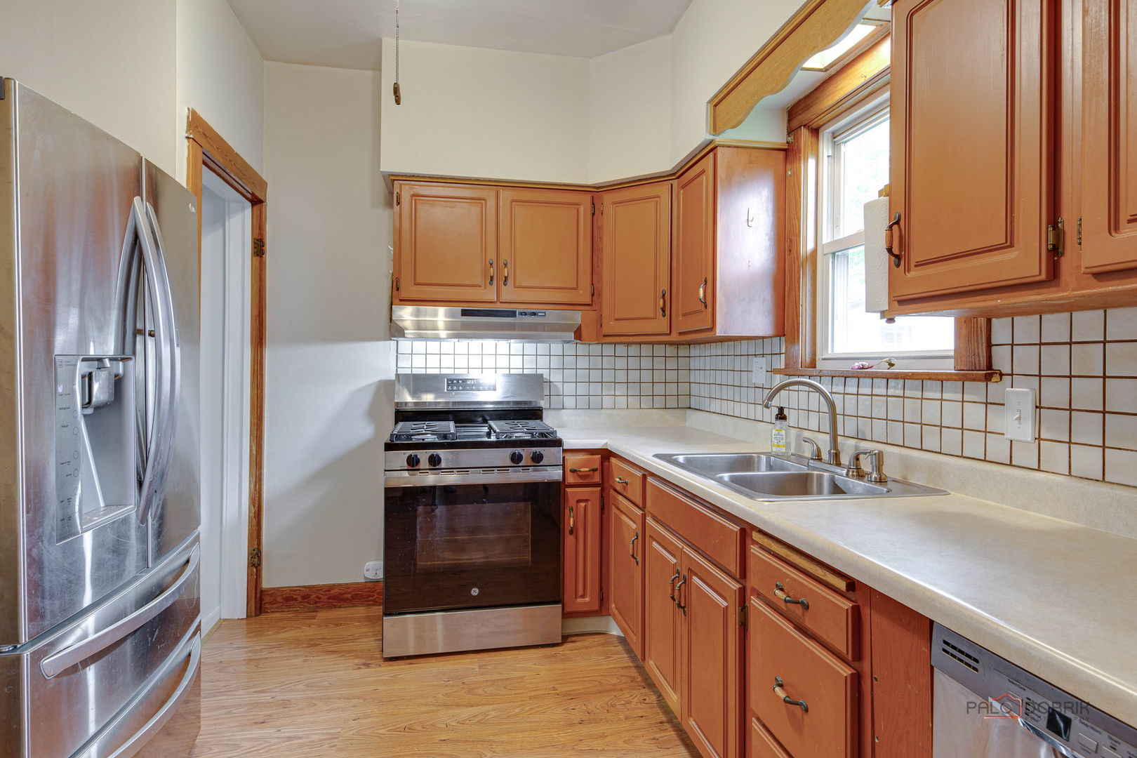 1027 St John Street Elgin, IL 60120 - Photo 3 of 30