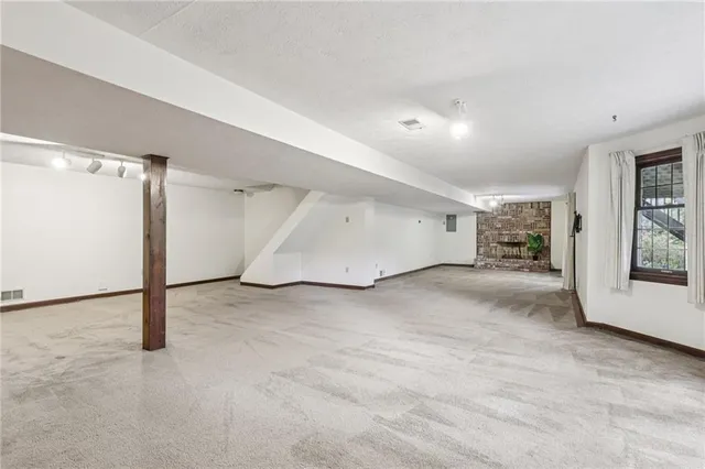 a view of empty room