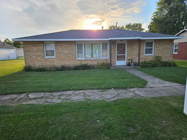$185,000 | 606 North Race Street, Monon, IN 47959