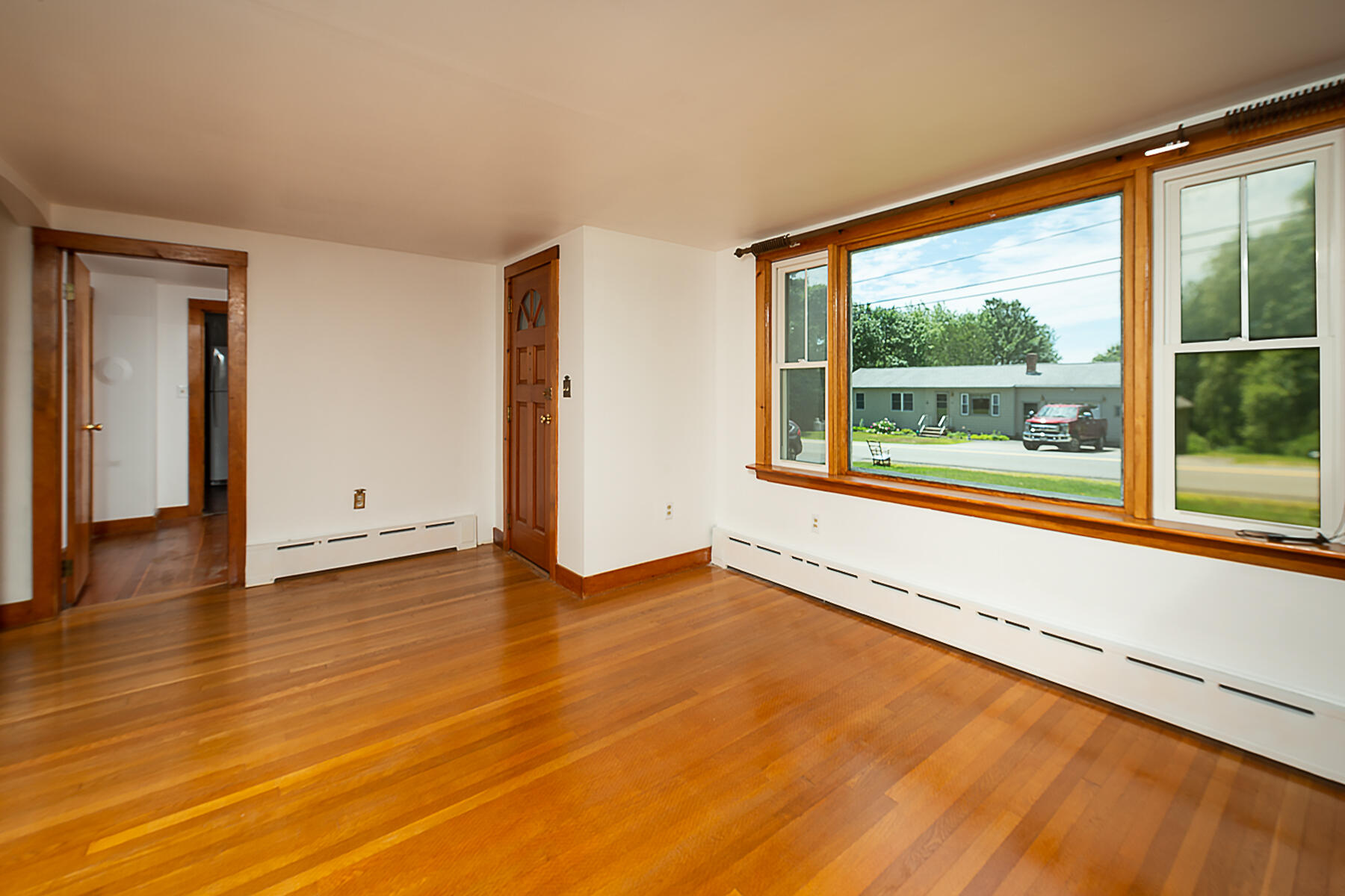 107 Beech Ridge Road York, ME 03909 - Photo 6 of 29 6 Living Room