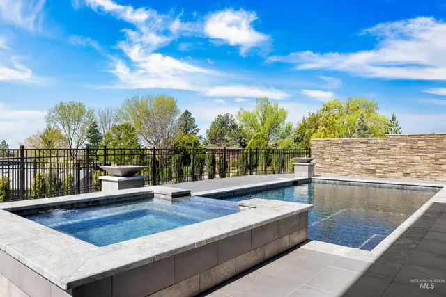 $5,100,000 | 146 Skylark Drive, Boise, ID 83702