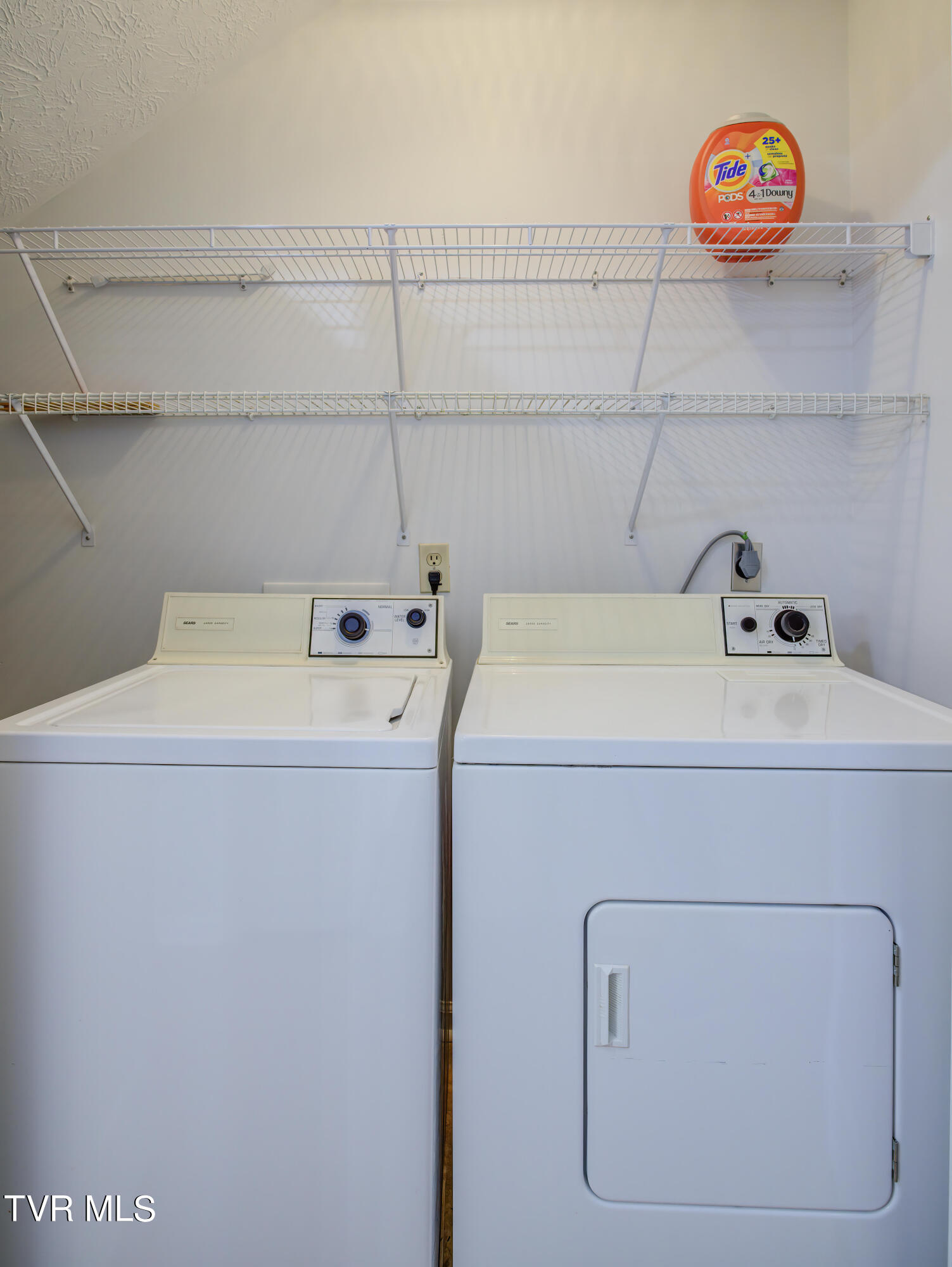 537 Hickory Road, Unit 537 Bristol, TN 37620 - Photo 20 of 26 537 Hickory Rd, Bristol (27)