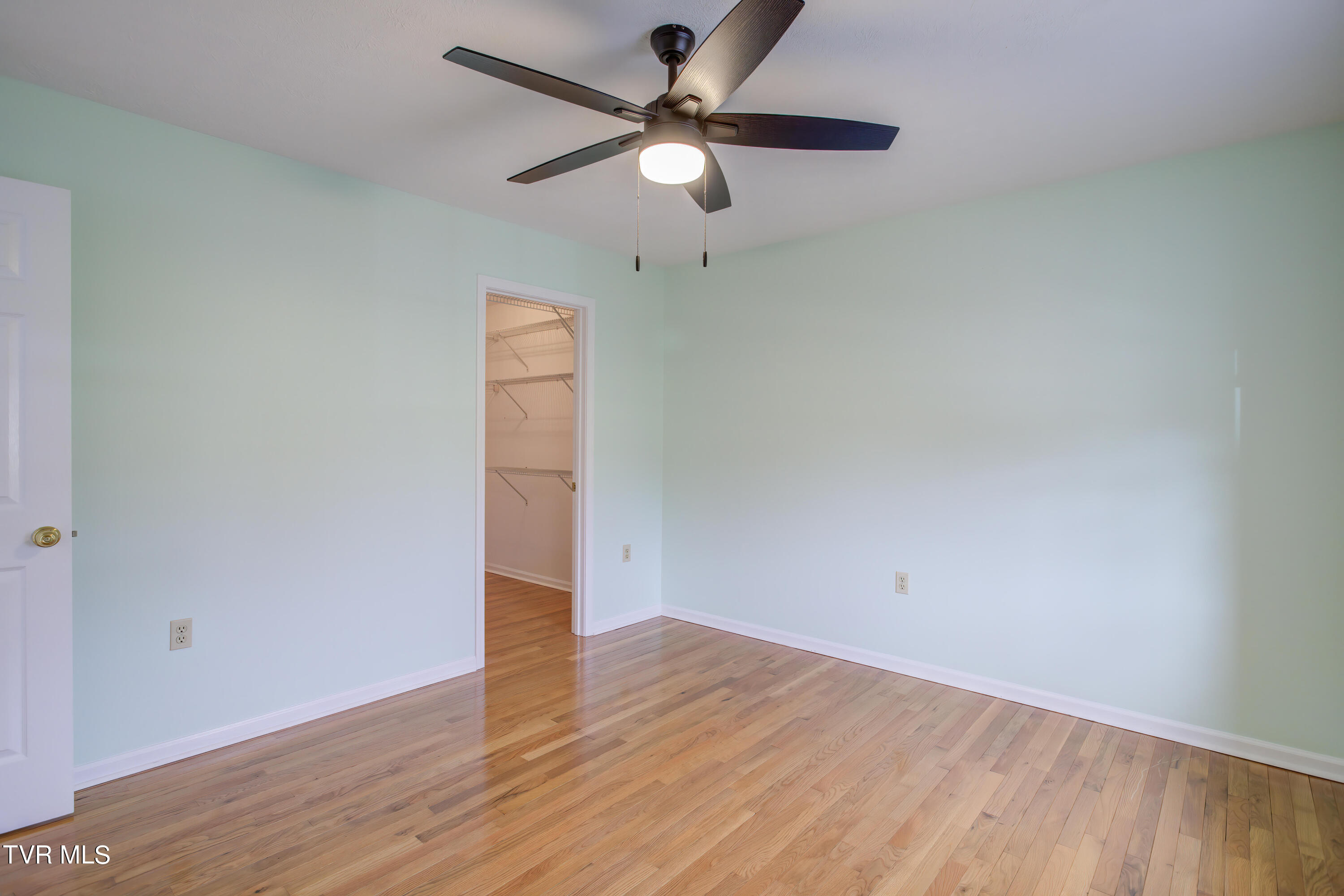 537 Hickory Road, Unit 537 Bristol, TN 37620 - Photo 10 of 26 537 Hickory Rd, Bristol (9)