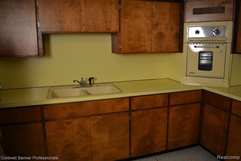 7 Roslyn Road Grosse Pointe, MI 48236 - Photo 29 of 41 DSC_1306.jpg