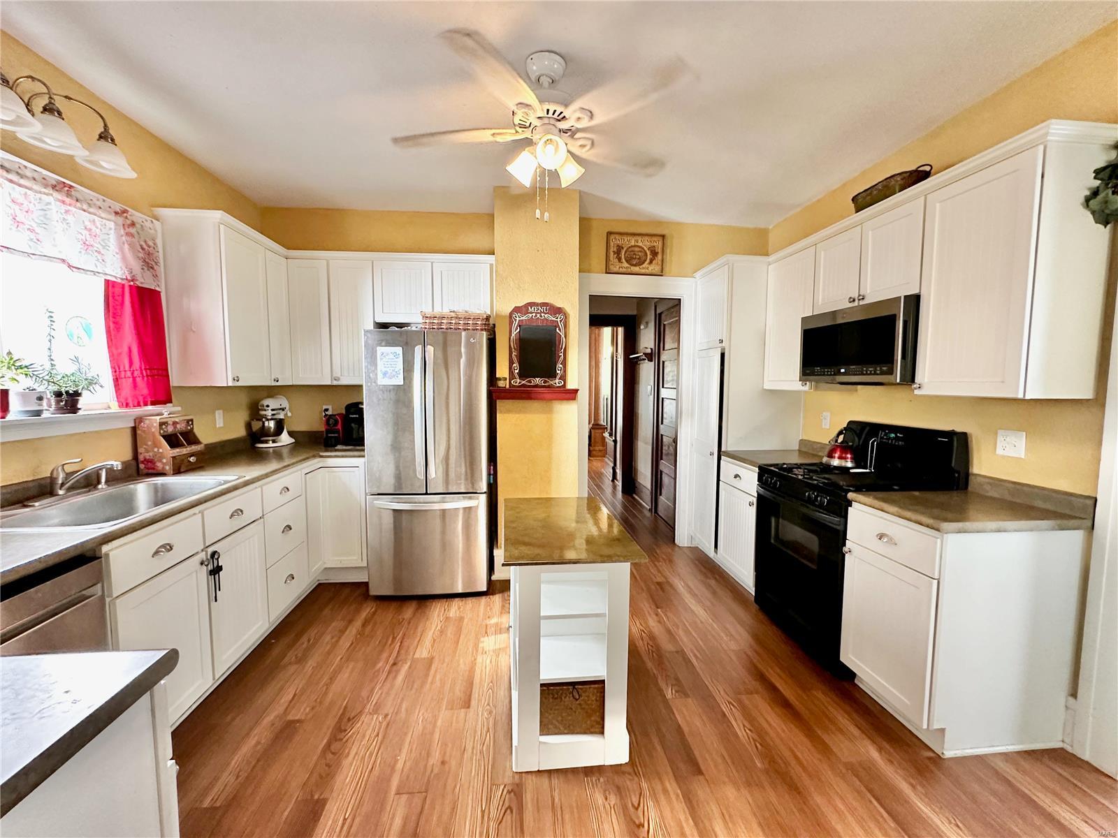 724 South Oak Street Hillsboro, IL 62049 - Photo 30 of 53 Gallery Image 30