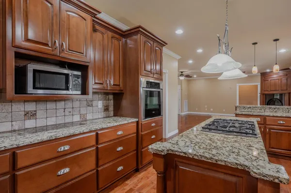 $448,500 | 1503 Taliaferro Springs Road, Lyerly, GA 30730